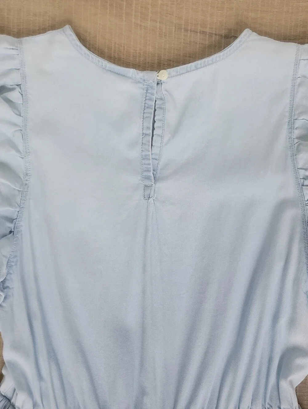 OshKosh B'Gosh Girls Ruffle Flutter Sleeve Light Blue Chambray Dress 6 / 6X